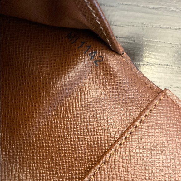 Louis Vuitton Portefeiulle Eugenie Brown Monogram Wallet w/COA, Dust Bag & Box - Picture 6 of 13